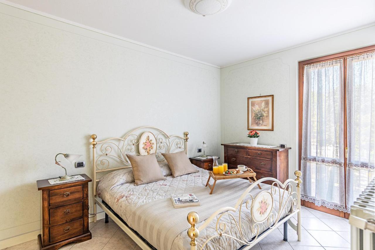 I Mosaici Apartments By Wonderful Italy Сирмионе Екстериор снимка