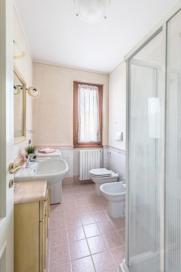 I Mosaici Apartments By Wonderful Italy Сирмионе Екстериор снимка