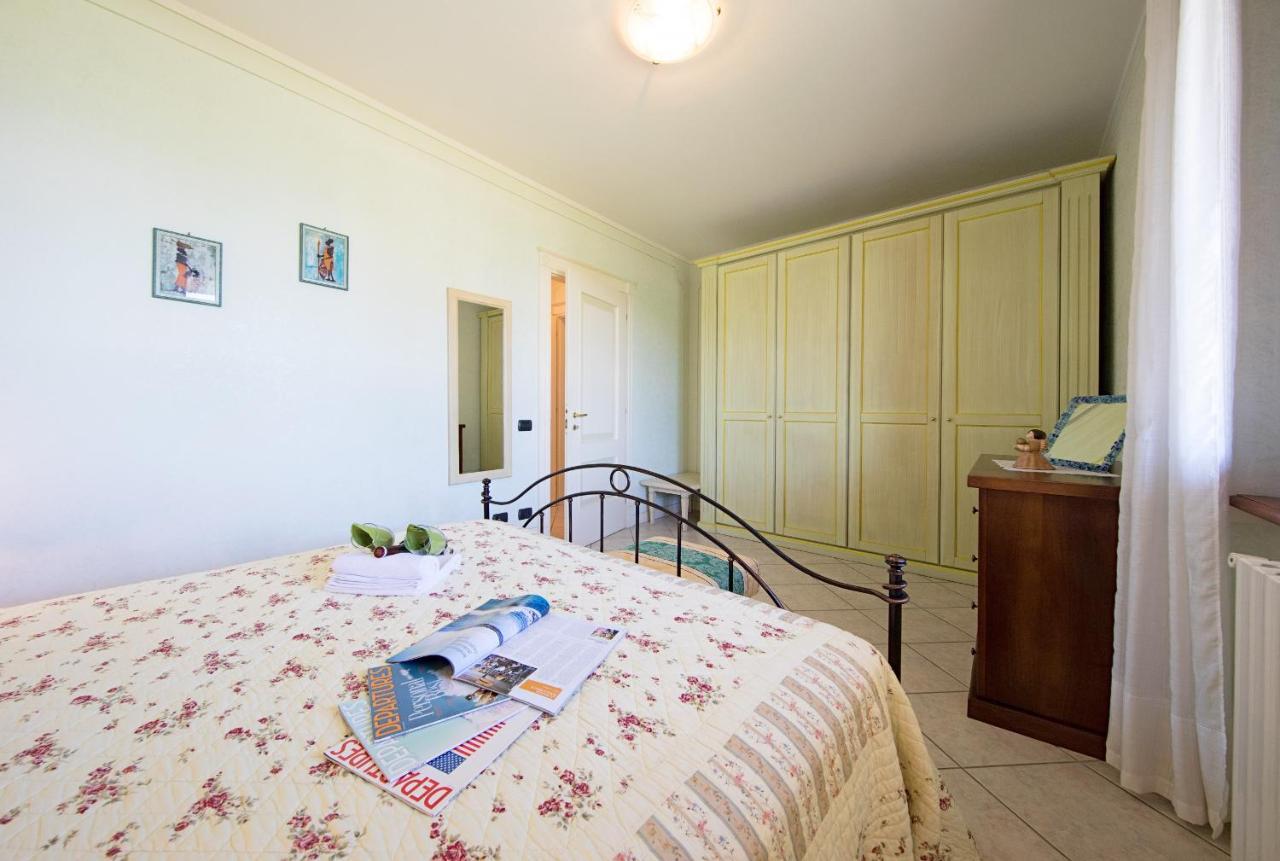 I Mosaici Apartments By Wonderful Italy Сирмионе Екстериор снимка