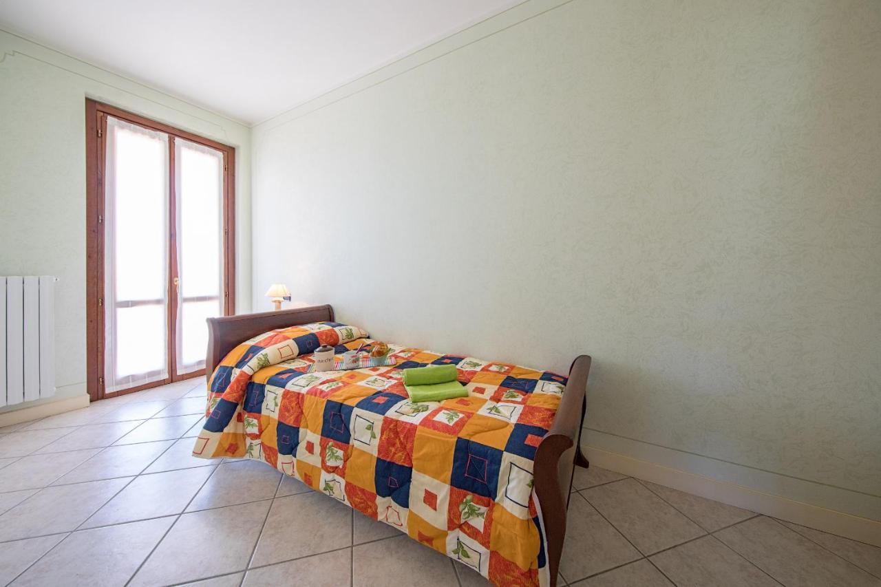 I Mosaici Apartments By Wonderful Italy Сирмионе Екстериор снимка